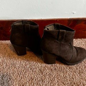 Brown Heeled Booties - size 6